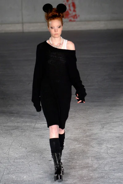 Look 28
